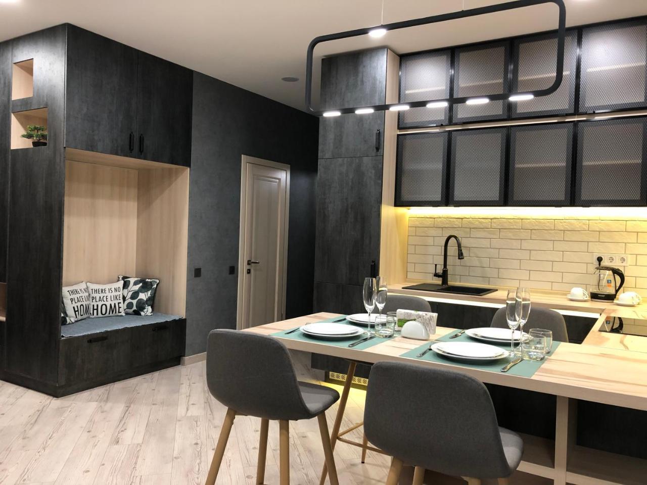 Luxury Loft Apartments Odessa Exteriör bild